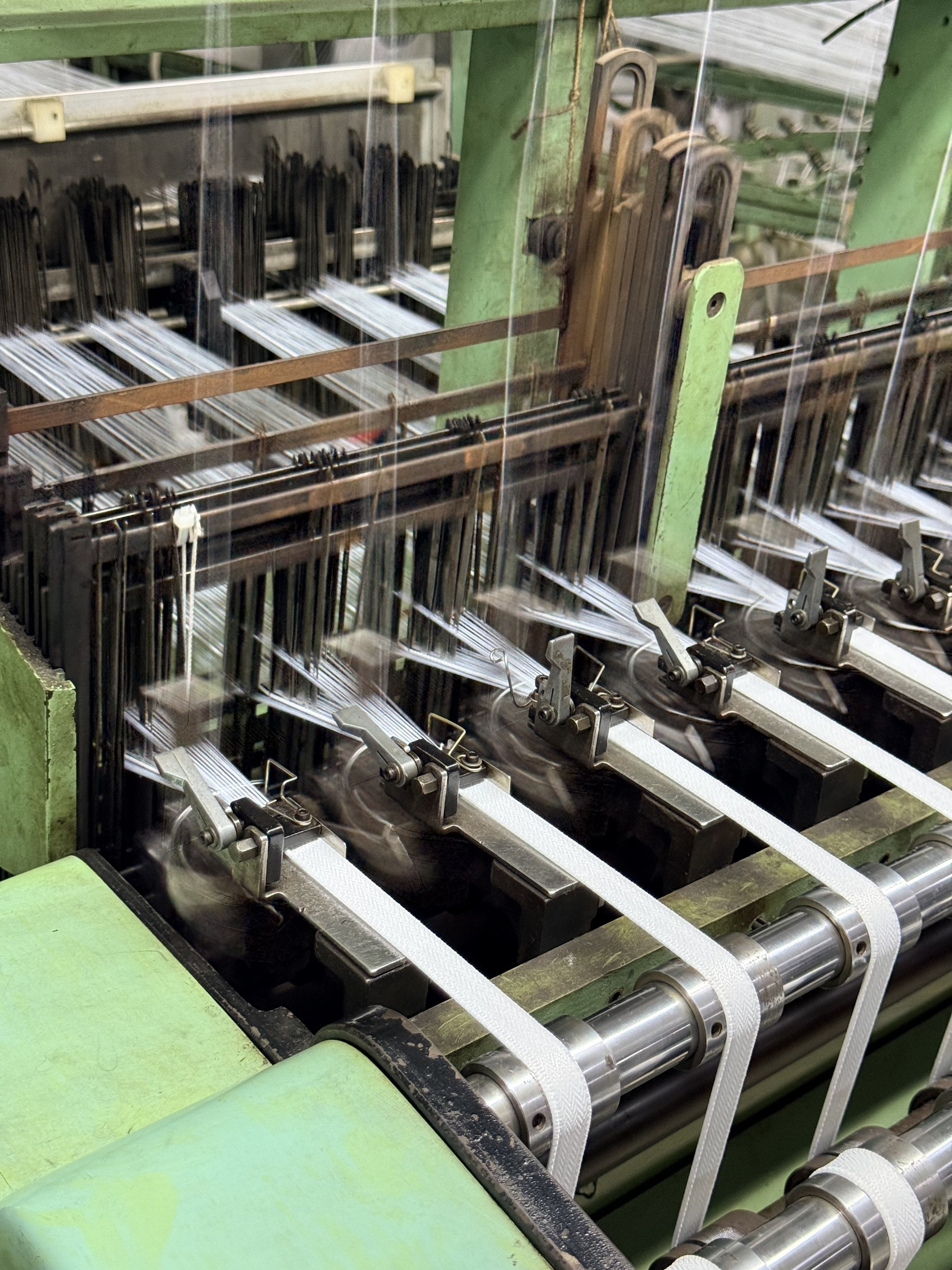 Zipper tape weaving detail