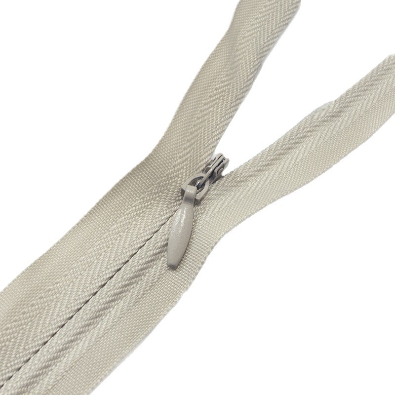 Invisible zipper