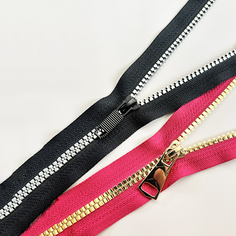 Metal Zippers application detail