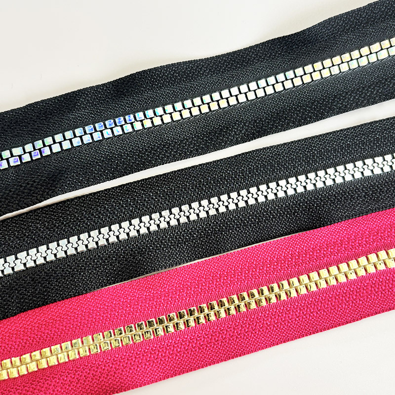 Metal zipper chains in different finishes